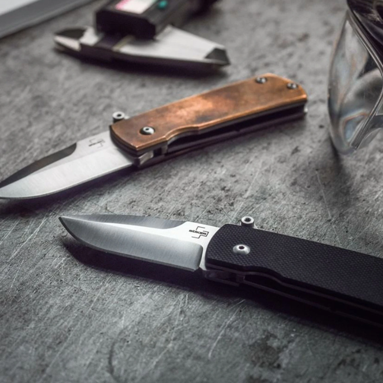 Boker Plus Shamsher A/O- Copper (1.9" D2 Satin) 01BO362 6 Boker Plus Shamsher A/O- Copper (1.9" D2 Satin) 01BO362 - Image 4